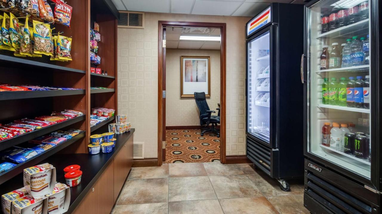 Best Western Lapeer Inn Ngoại thất bức ảnh